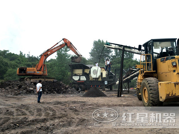 轉(zhuǎn)場靈活,移動自由的矸石移動破碎機 轉(zhuǎn)場靈活,移動自由的矸石移動破碎機