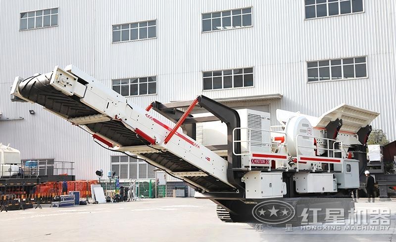 履帶破碎機(jī)_液壓自行驅(qū)動(dòng)，全剛性船型結(jié)構(gòu)組合