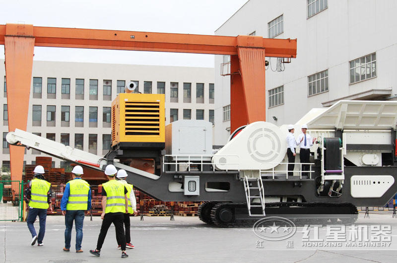客戶到場，準(zhǔn)備咨詢