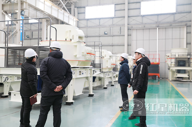 內蒙賈老板來廠參觀考察 內蒙賈老板來廠參觀考察