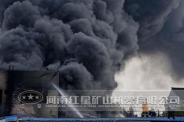 雷蒙磨粉機粉塵爆炸圖片 雷蒙磨粉機粉塵爆炸圖片