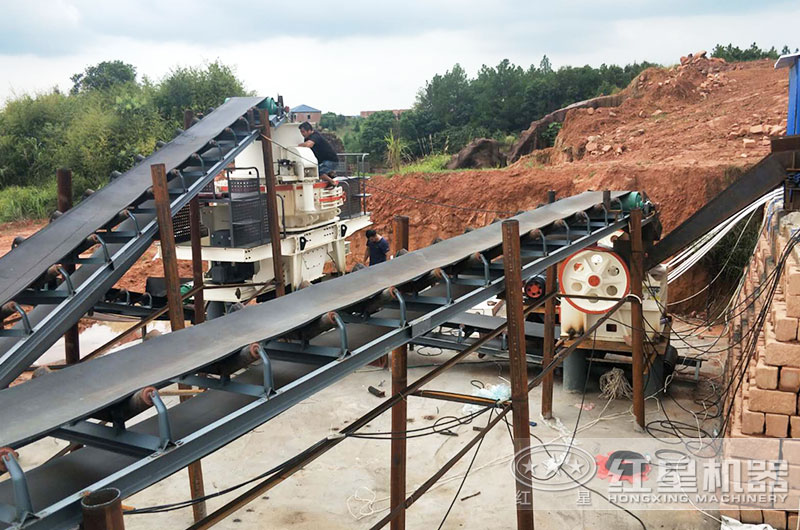 新型制砂機(jī)工作現(xiàn)場(chǎng)圖片 新型制砂機(jī)工作現(xiàn)場(chǎng)圖片